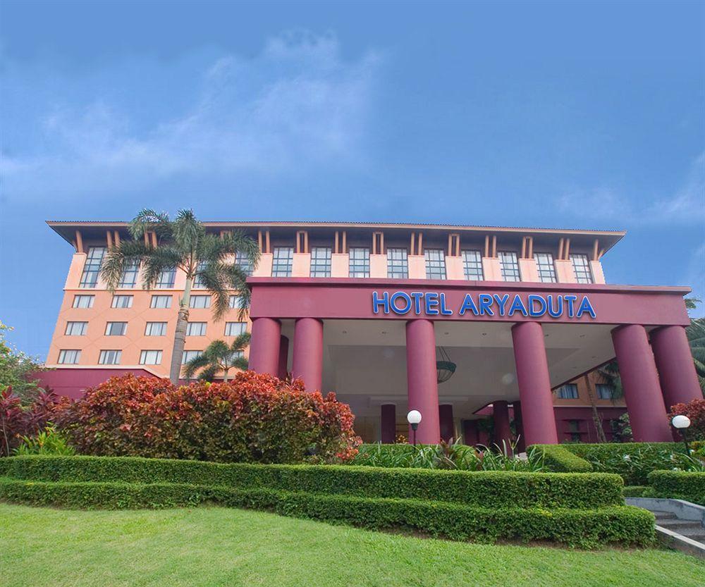 Aryaduta Lippo Village Hotel