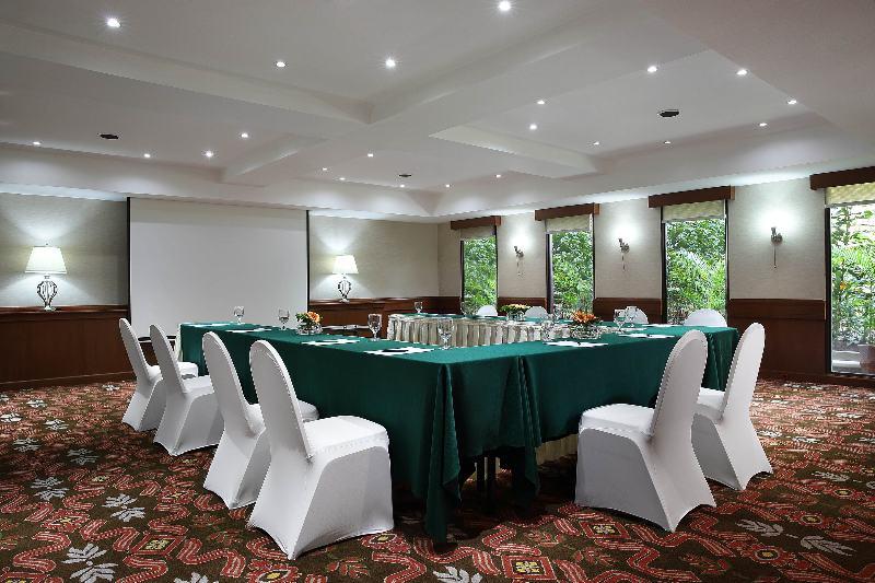 Aryaduta Lippo Village Tangerang