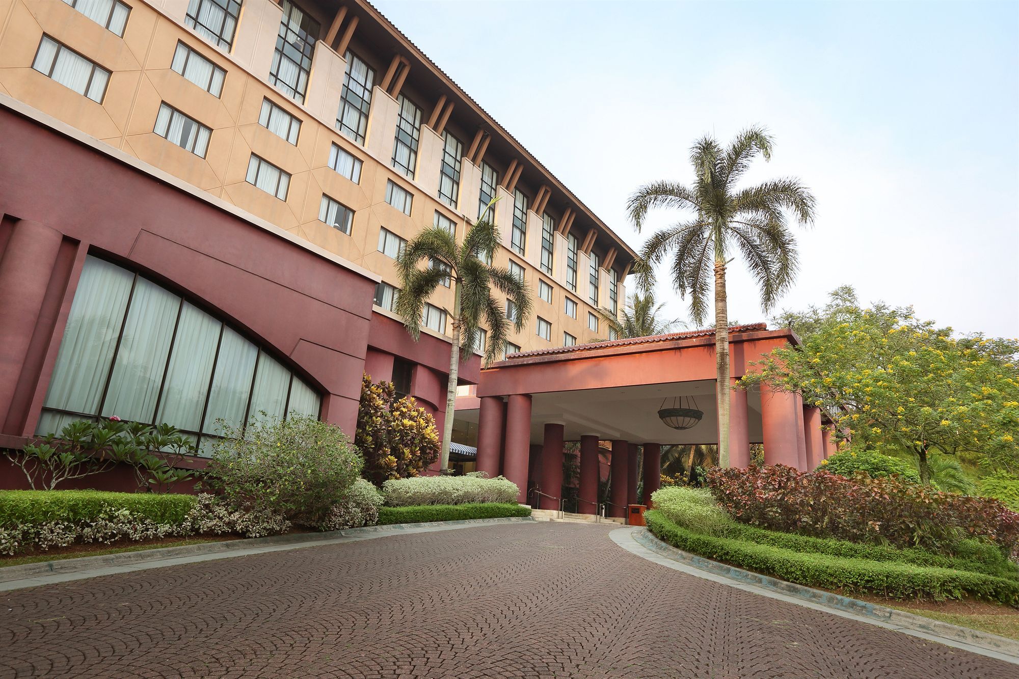 Hotel Aryaduta Lippo Village Tangerang